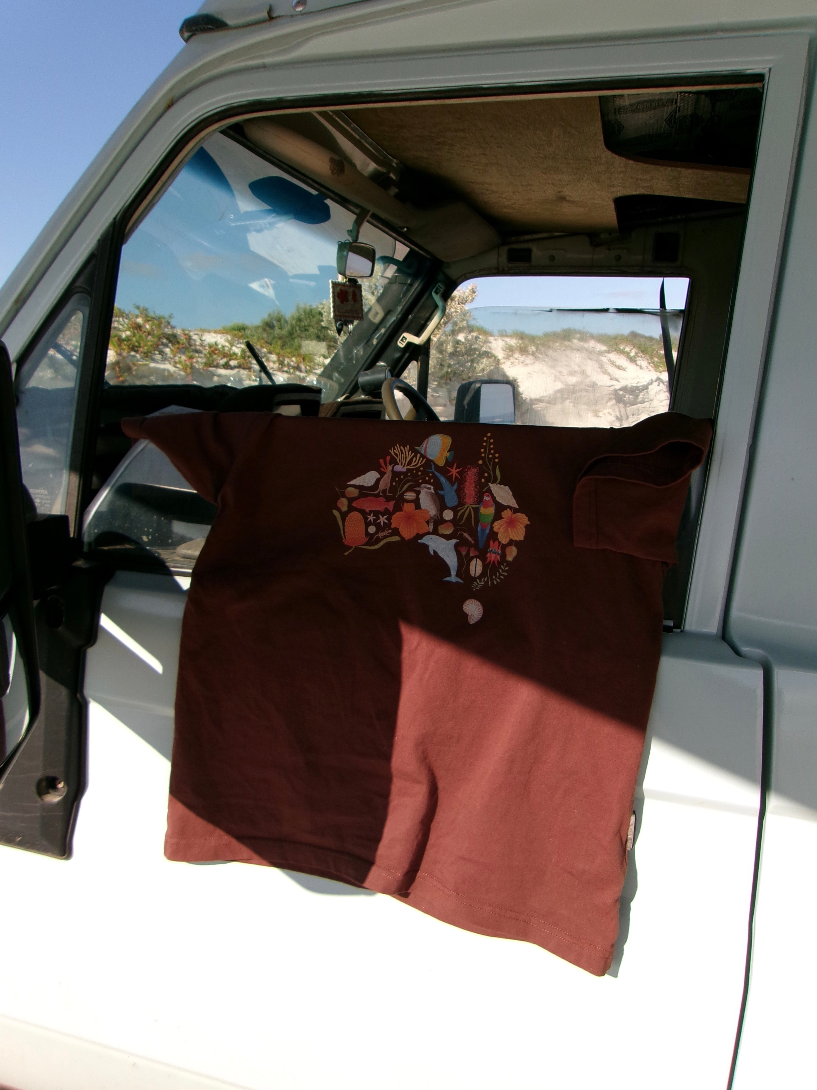 Roadtrip Icon - Tee